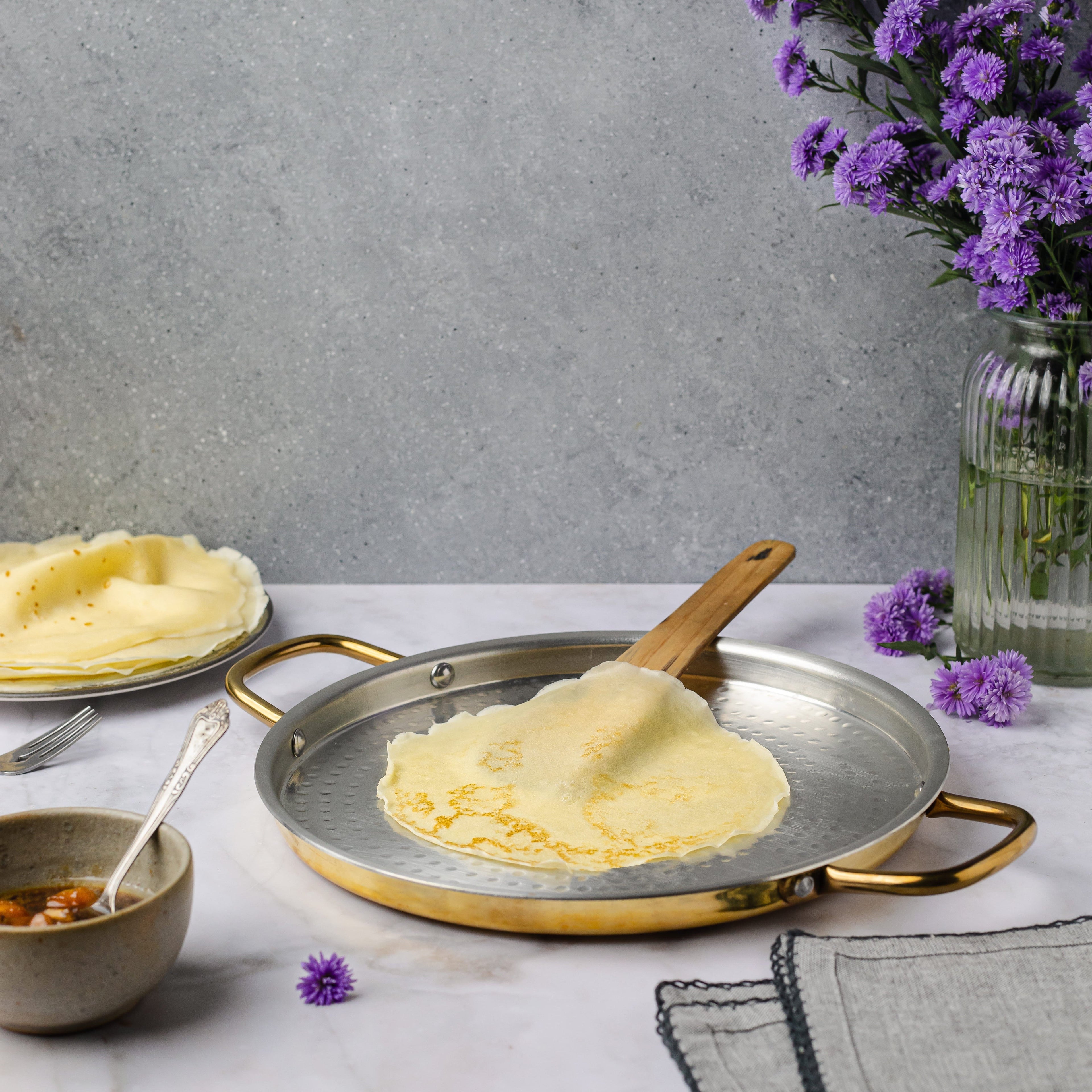 Brass Dosa Tawa with Insulated handle: Naturally Non-Stick Tava & Uses Less Oil