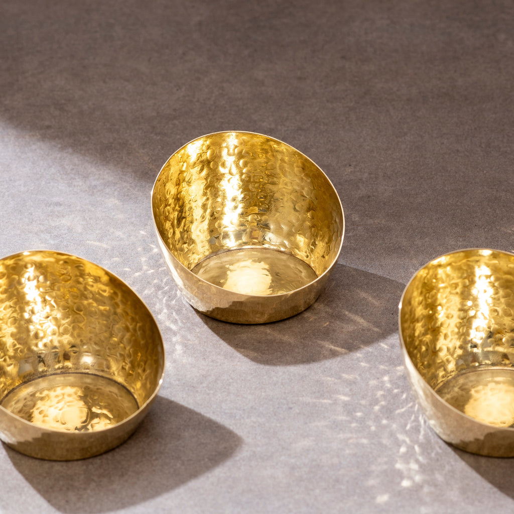 Set of 2 Tea light Holders in a Gift box (With 2 Tea Lights)